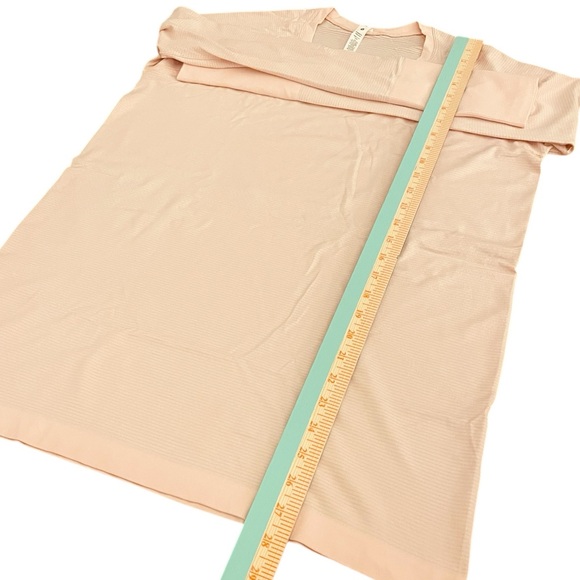 Lululemon Swiftly Tech Long Sleeve Crew Seamless Shirt Pink Size 14 Hip Length - Picture 5 of 9